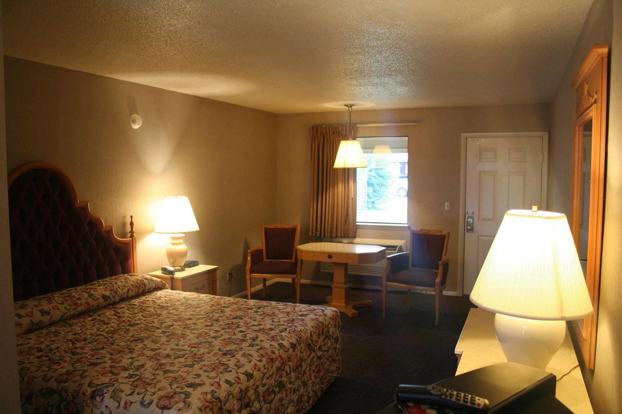 King'S Inn ฮันต์สวิลล์ ภายนอก รูปภาพ